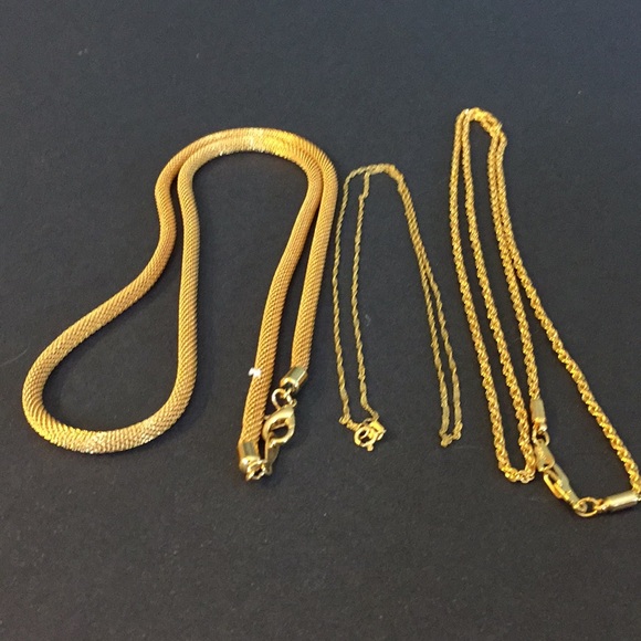 Jewelry - Gold necklaces